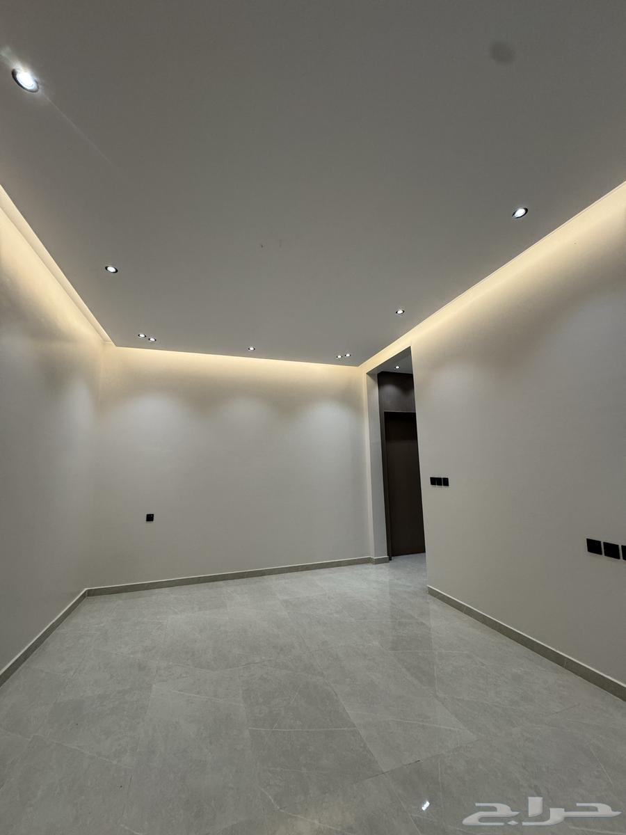 7 bedroom villa in Dahiat King Fahd 7