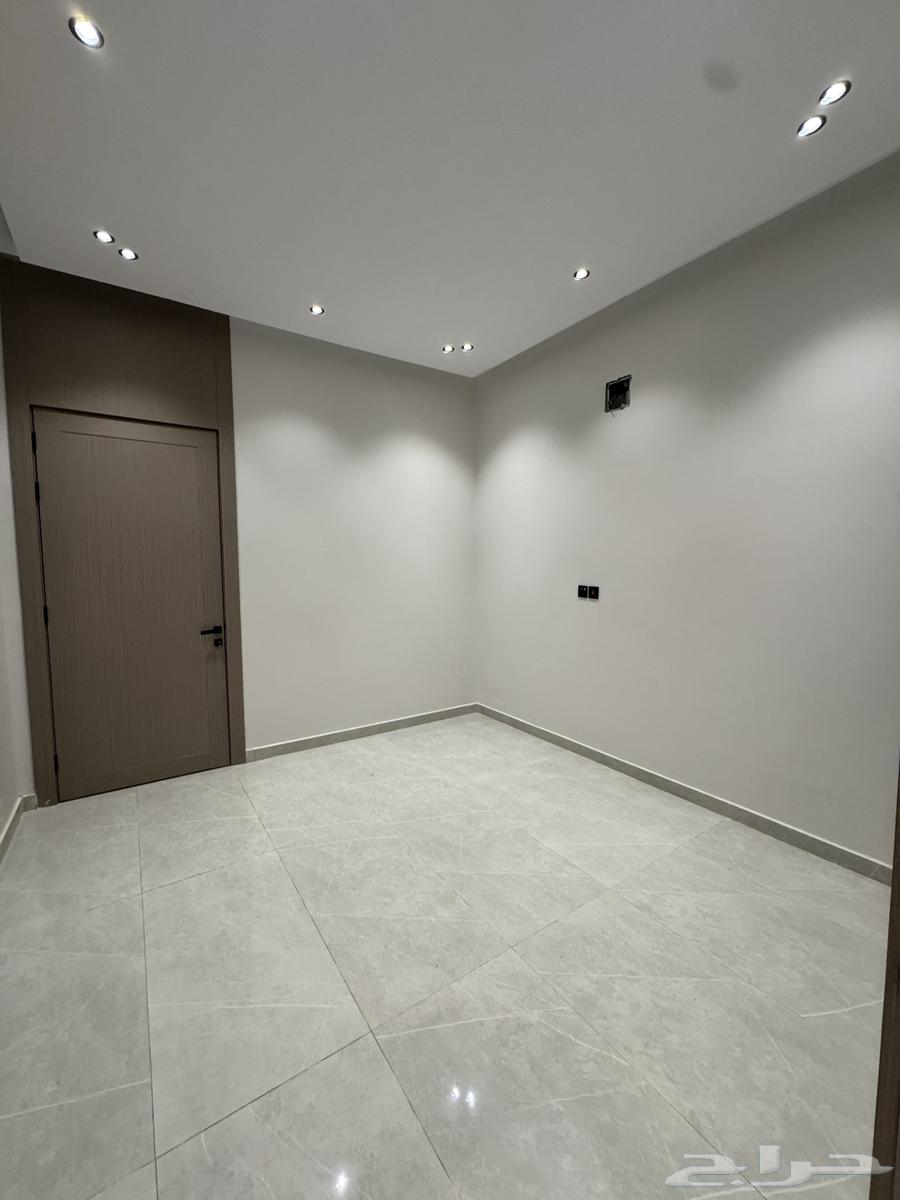 7 bedroom villa in Dahiat King Fahd 9