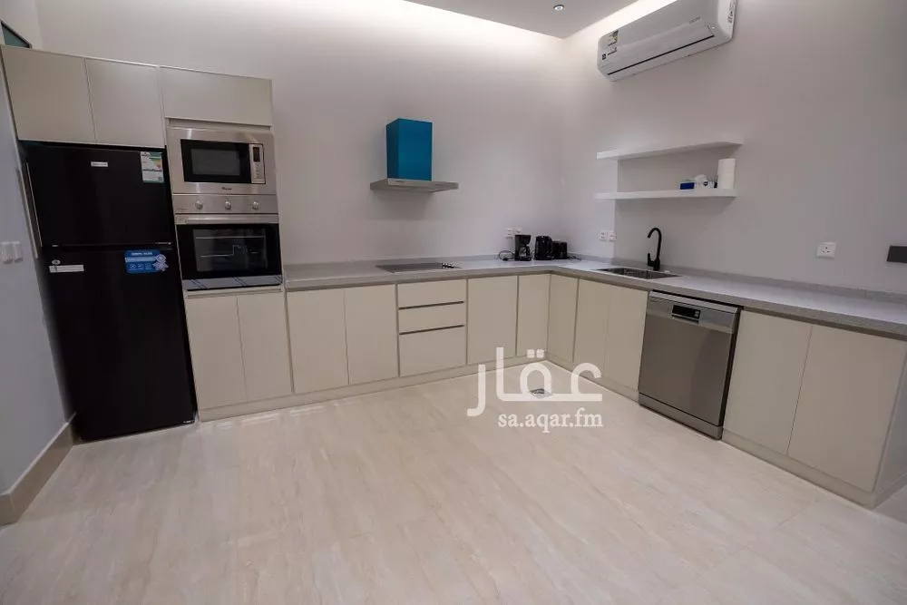 3 bedroom apartment in Al Malqa 12