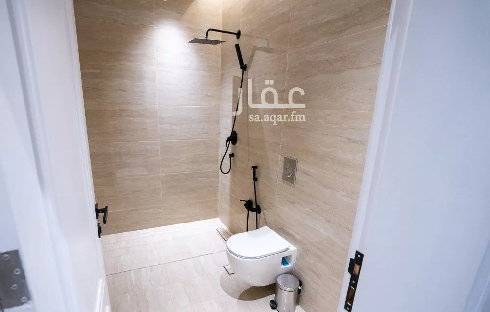 3 bedroom apartment in Al Malqa 9