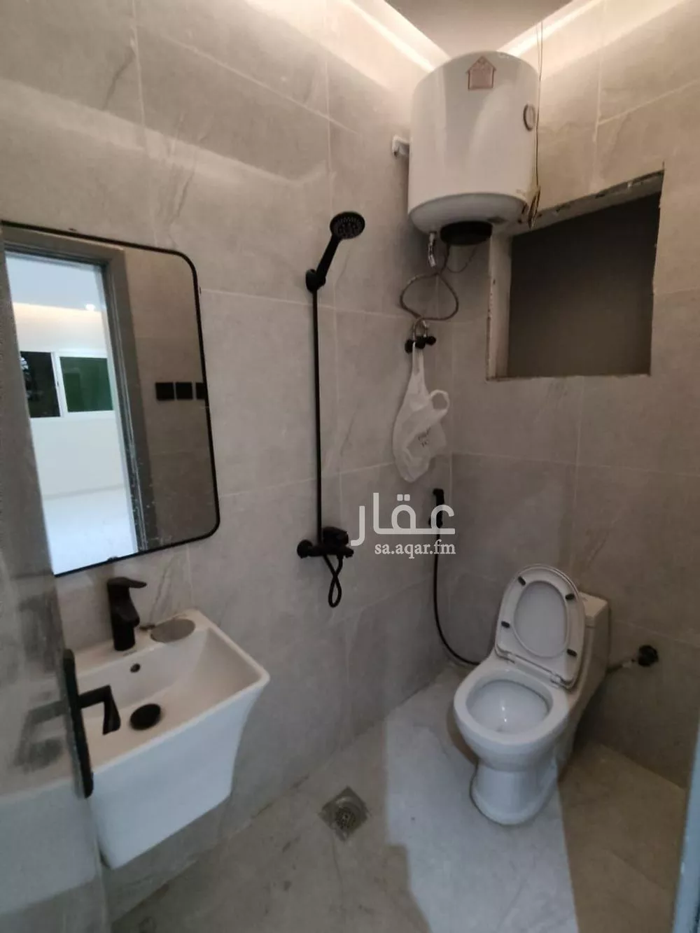1 bedroom apartment in Al Aqiq 3