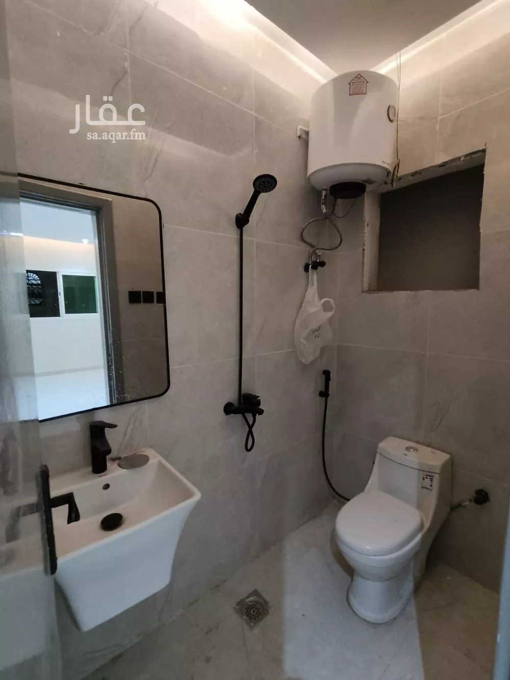 1 bedroom apartment in Al Aqiq 5