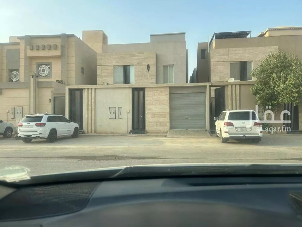 فيلا 8 غرف في الشرق