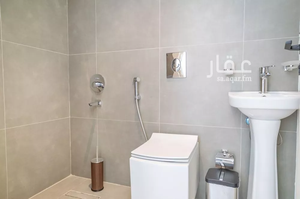 2 bedroom apartment in Al Narjis 6