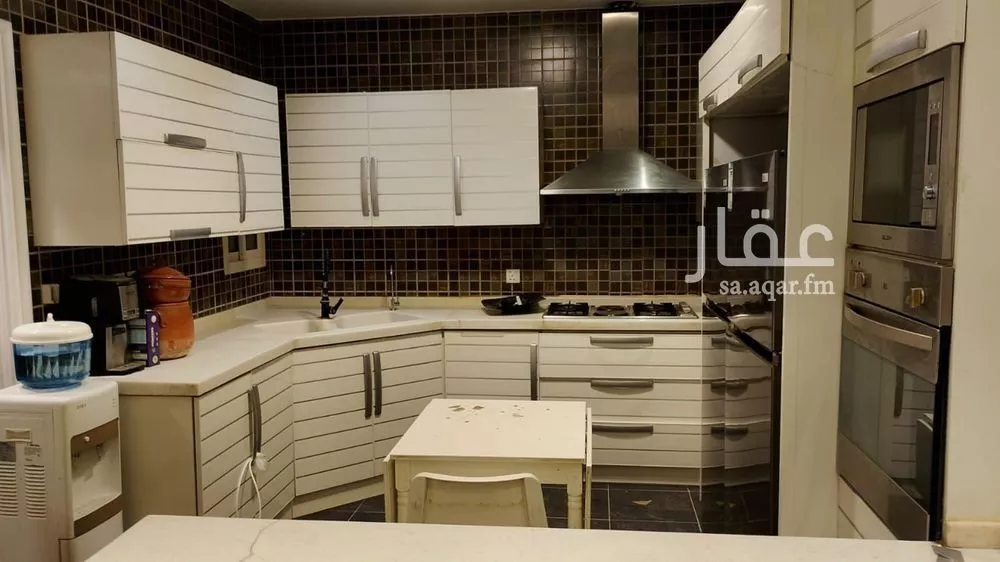 3 bedroom apartment in Al Malqa 6