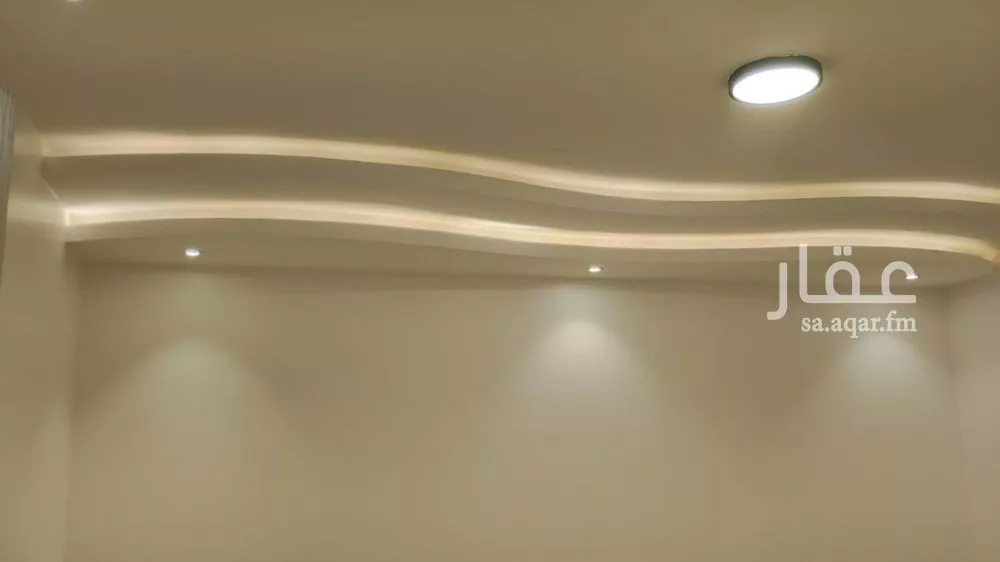 3 bedroom apartment in Al Malqa 5