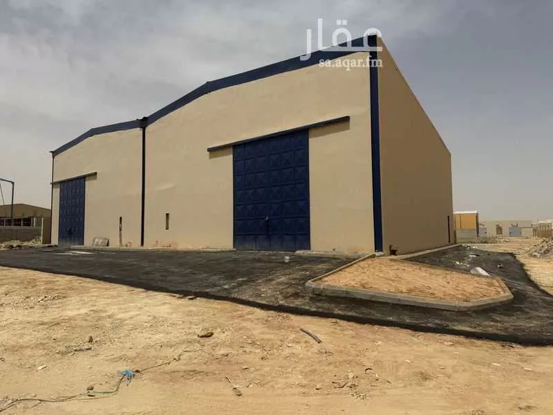 340 sqm warehouse in Al Ghnamiah 3