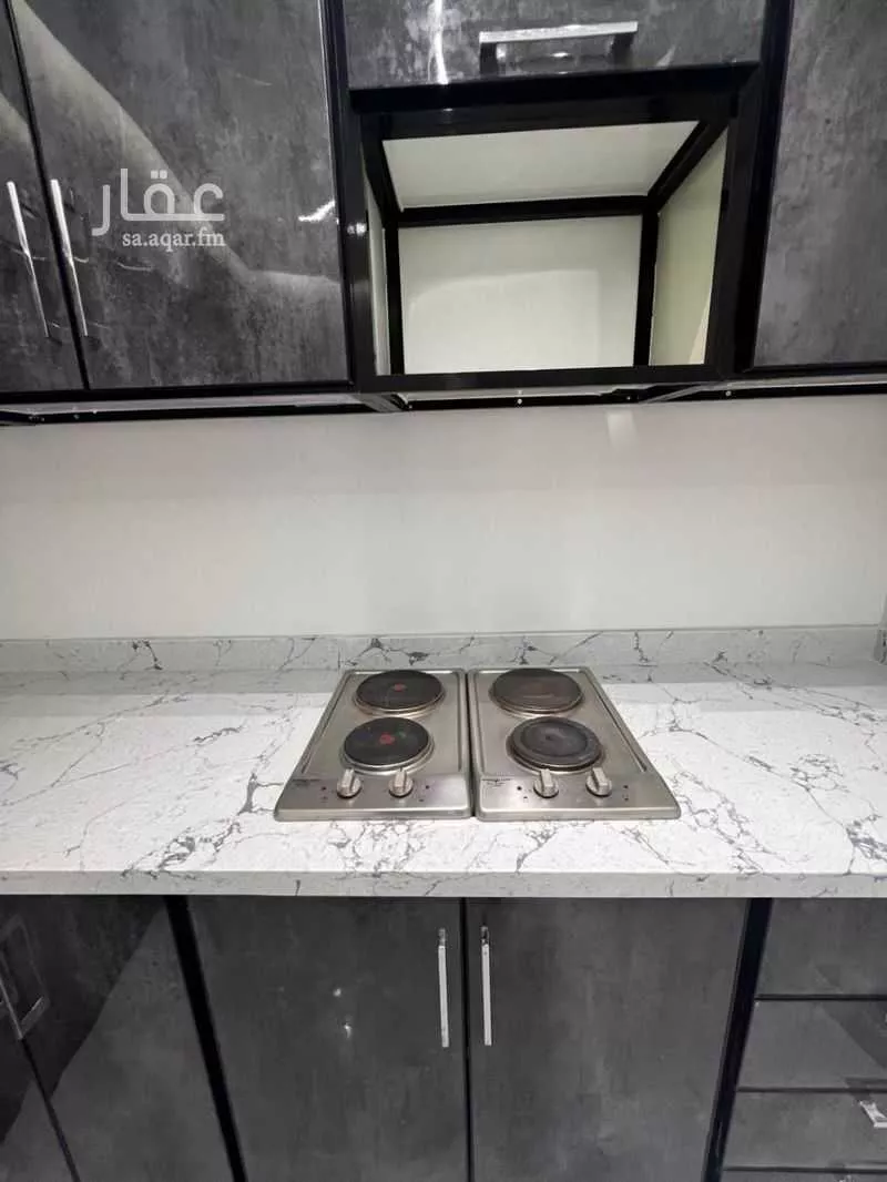 5 bedroom apartment in Al Yarmouk 12