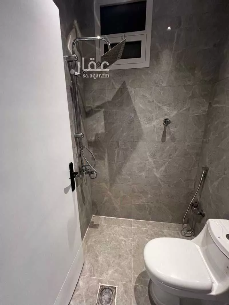 5 bedroom apartment in Al Yarmouk 15