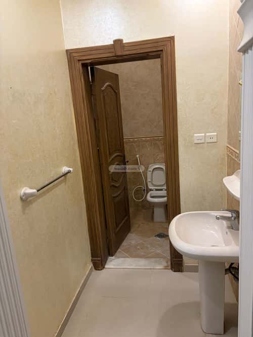 4 bedroom apartment in Al Naseem 8