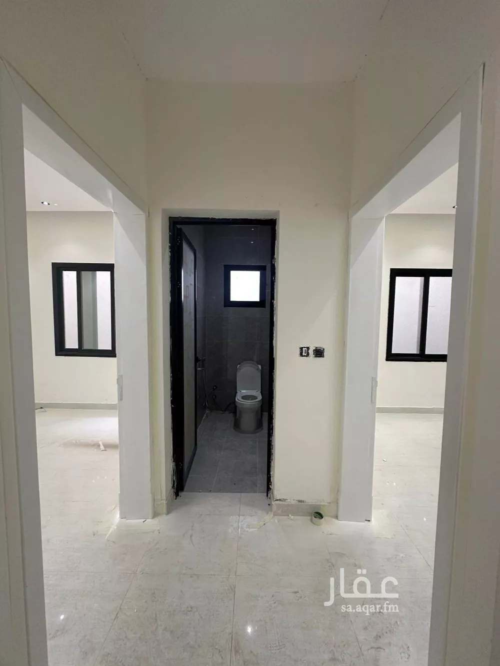 فيلا 7 غرف في العقيق 3