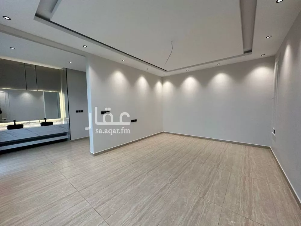 7 bedroom villa in Al Amwaj 5