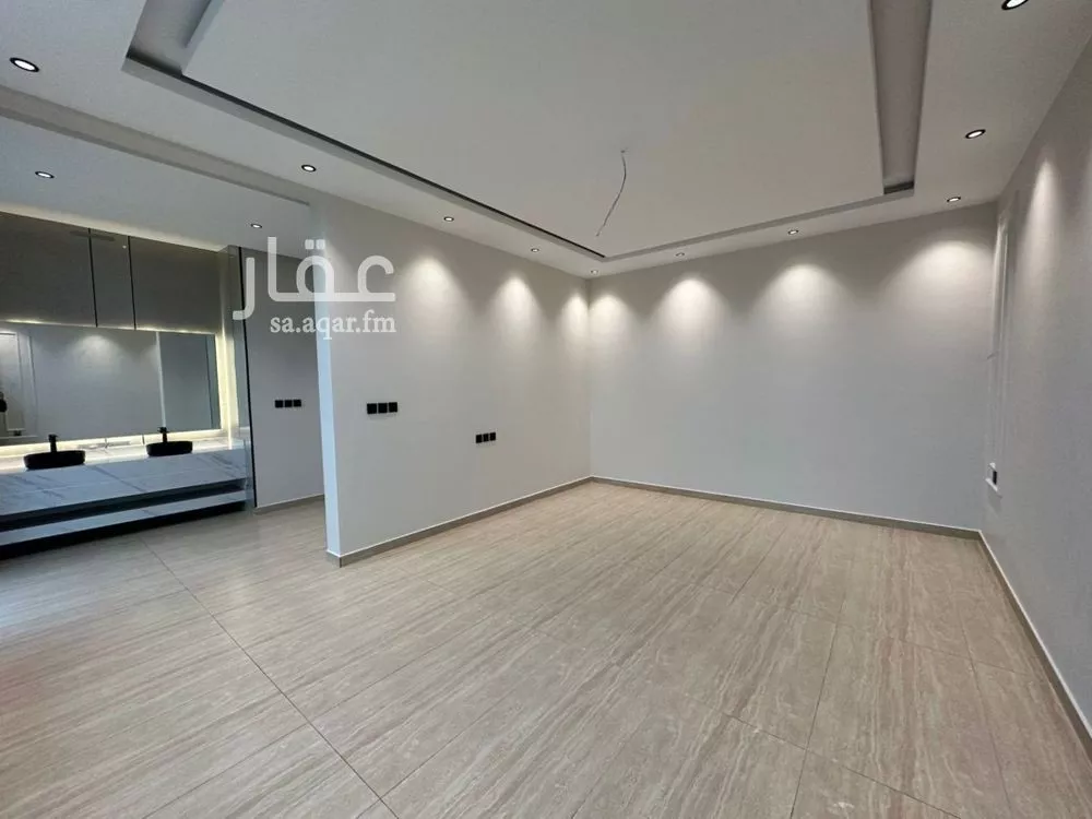 7 bedroom villa in Al Amwaj 10