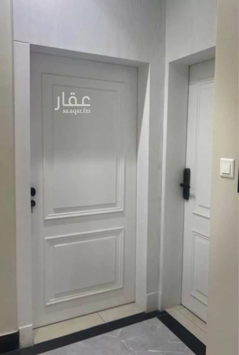 شقة 5 غرف في الحمرا 6