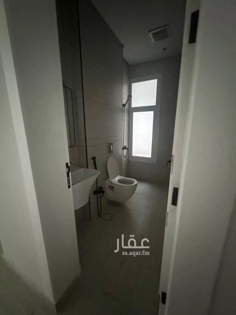 شقة 3 غرف في الملقا 8