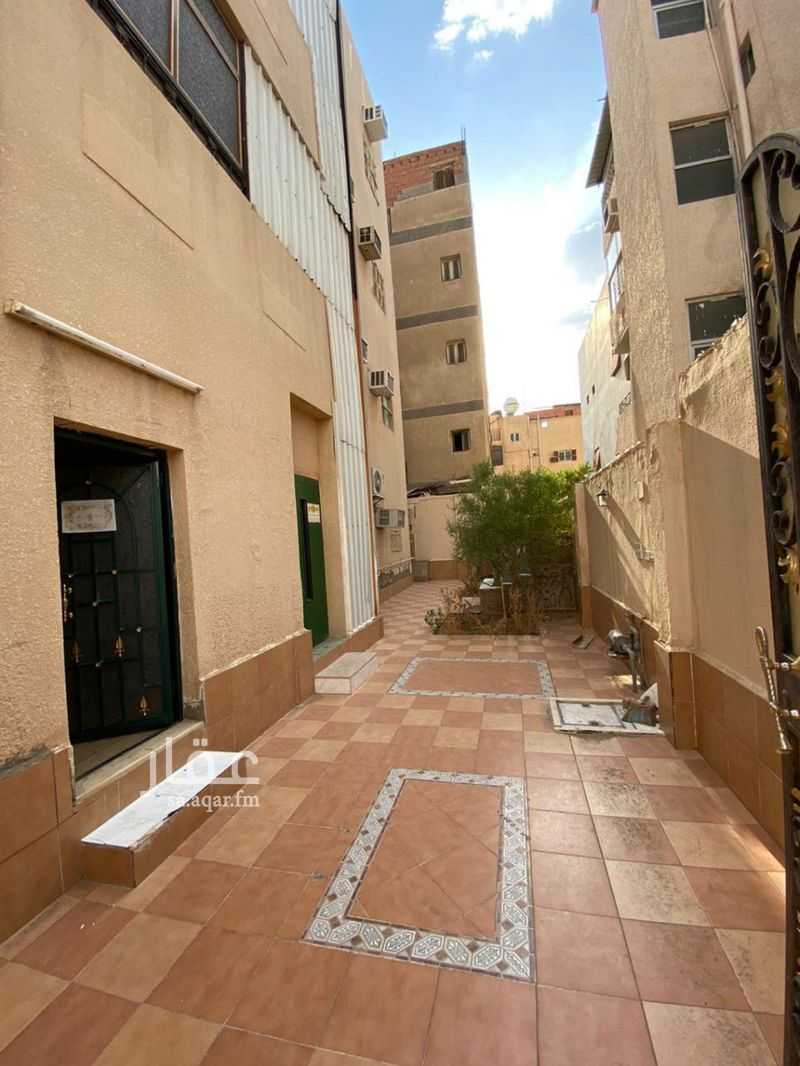 عقار 18 غرف في قربان، المدينة المنورة 4