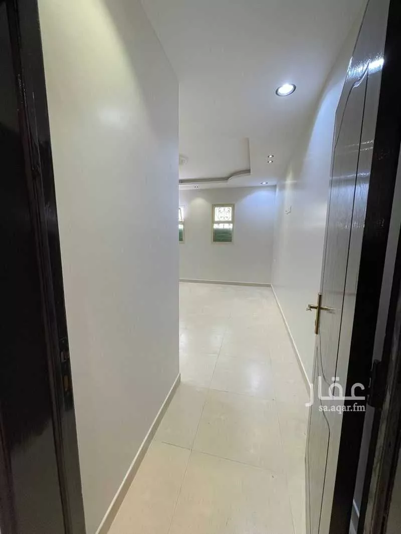 3 bedroom floor in Dhahrat Laban 3