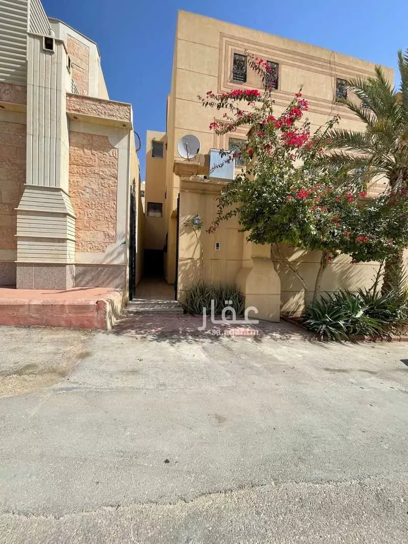 3 bedroom floor in Dhahrat Laban 8