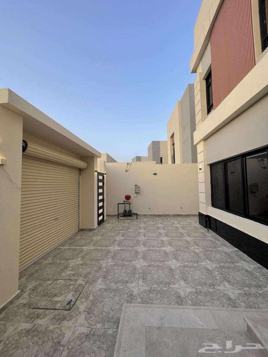 فيلا 4 غرف في الجنادرية 4