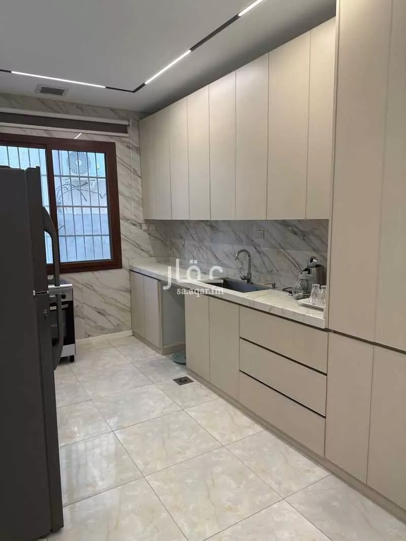 3 bedroom floor in Ar Rafiah 14