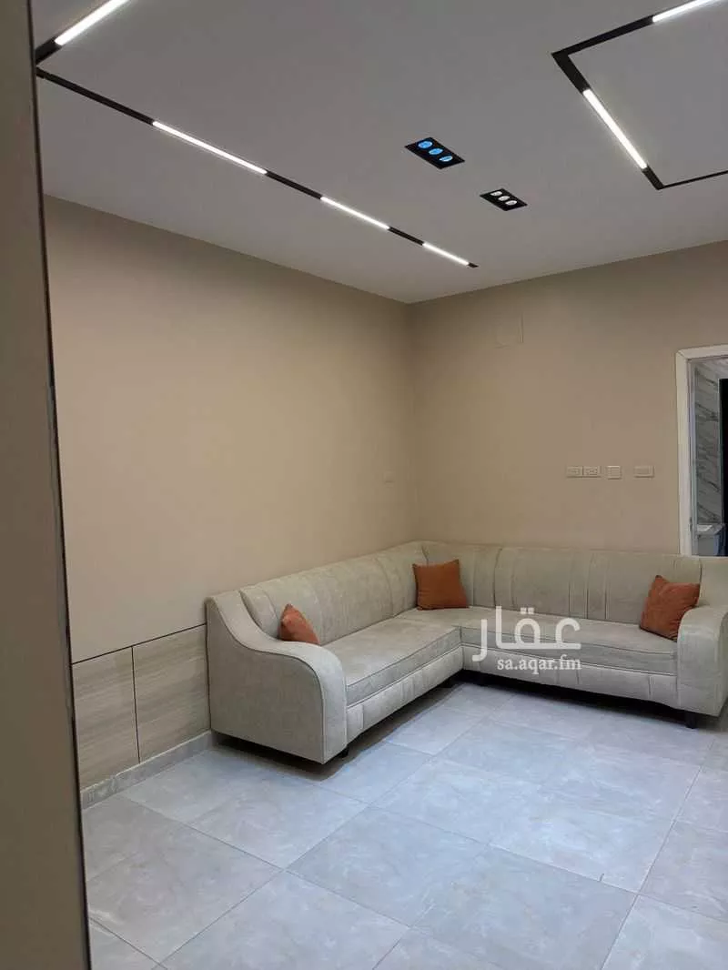 3 bedroom floor in Ar Rafiah 10