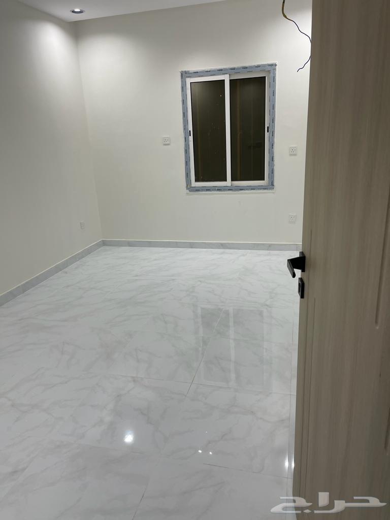 شقة  في الفلاح 1