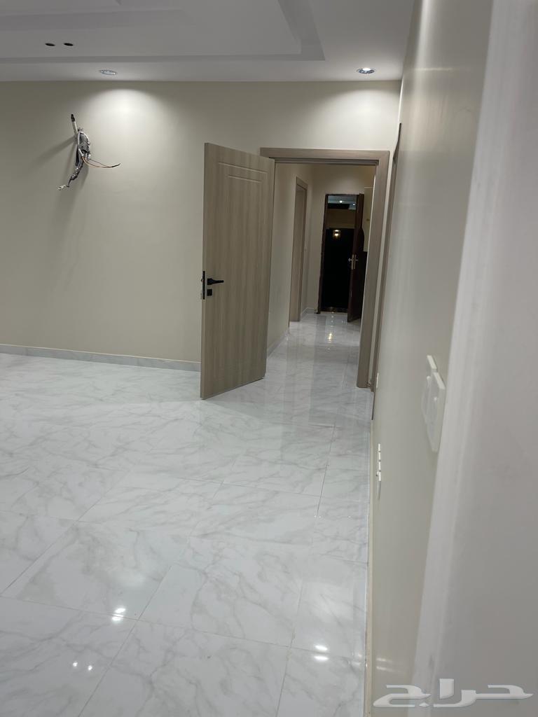 شقة  في الفلاح 5