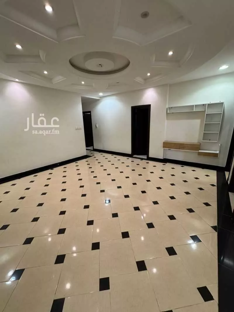 شقة 4 غرف في الروابي 1