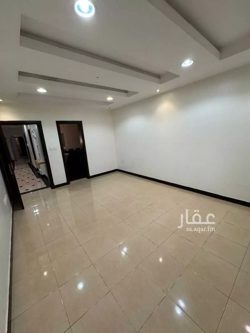 شقة 4 غرف في الروابي 3