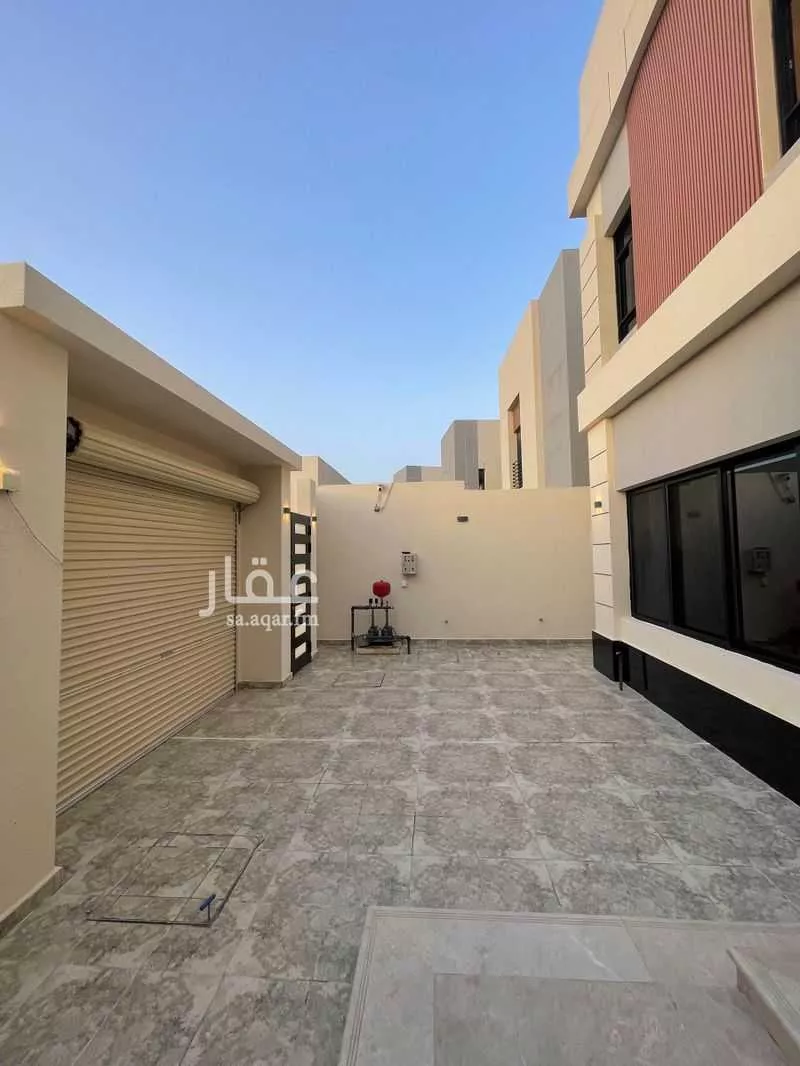 فيلا 4 غرف في الجنادرية 3