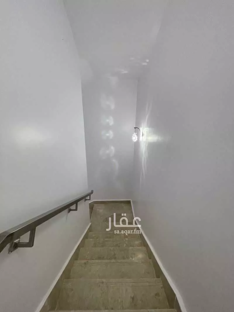 4 bedroom villa in Al Janadriyah 24