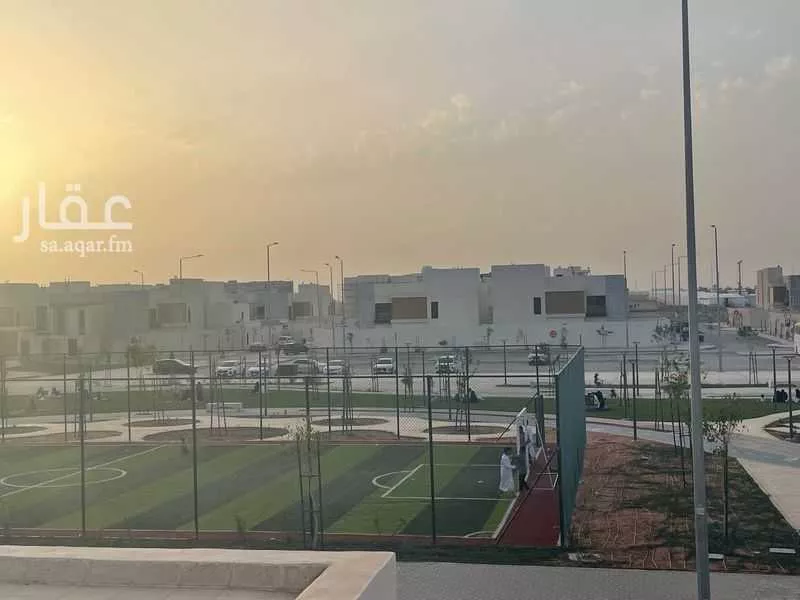 4 bedroom villa in Al Janadriyah 25