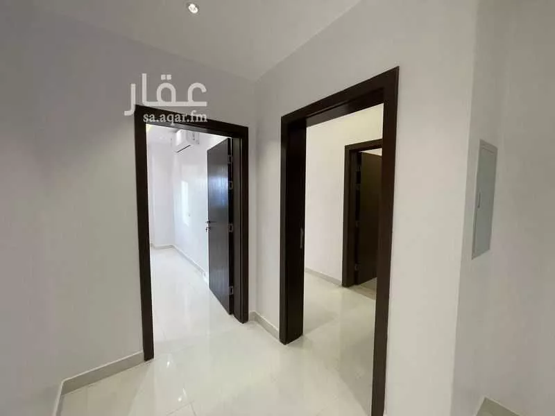 4 bedroom villa in Al Janadriyah 30