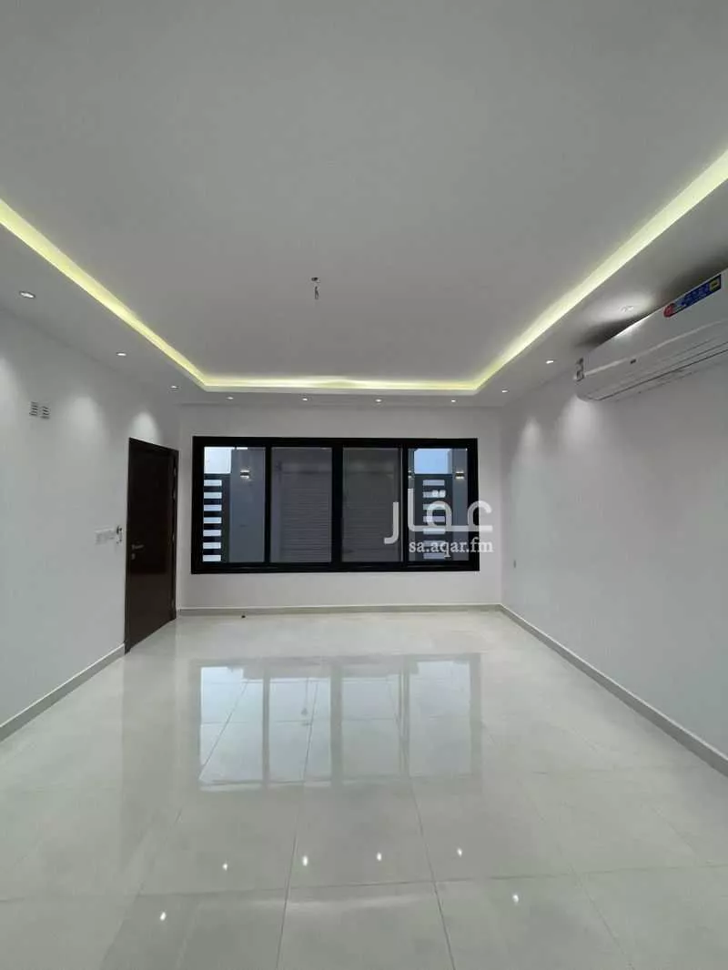 4 bedroom villa in Al Janadriyah 8