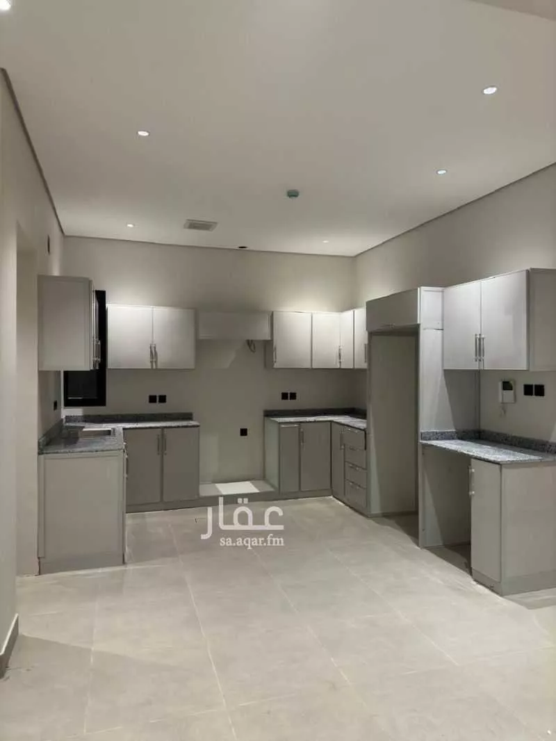 4 bedroom apartment in Al Qairawan 5