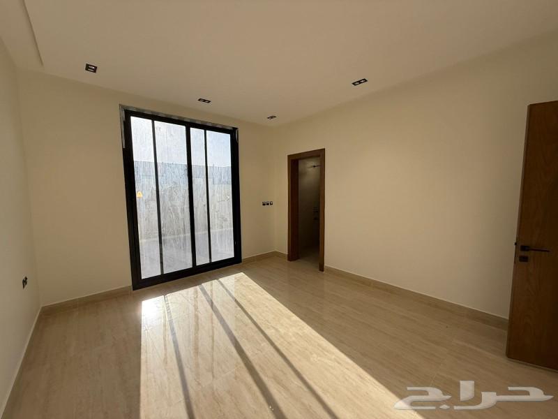 5 bedroom apartment in Al Hazm 8