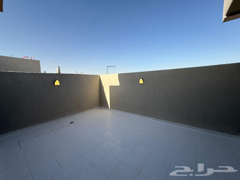 5 bedroom apartment in Al Hazm 10
