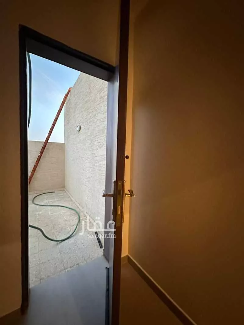 3 bedroom floor in Dahiat Namar 16