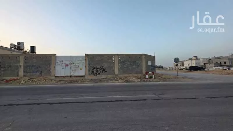 أرض 918 م² في العارض 5