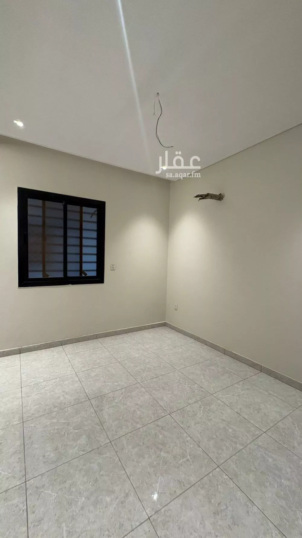 شقة 5 غرف في الورود 5