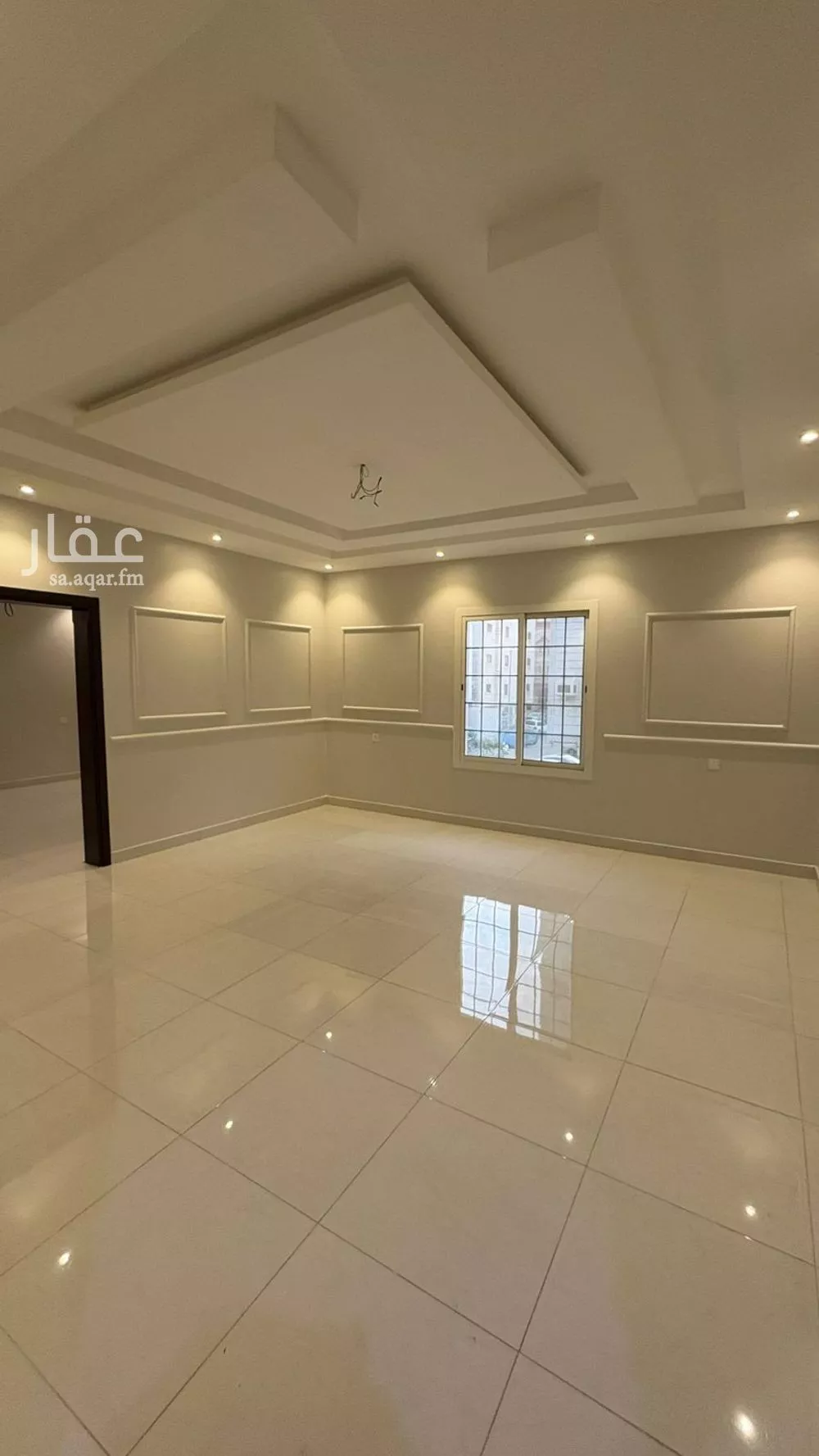 شقة 5 غرف في الواحة 4