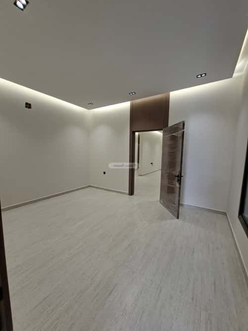 5 bedroom floor in Al Janadriyah 2
