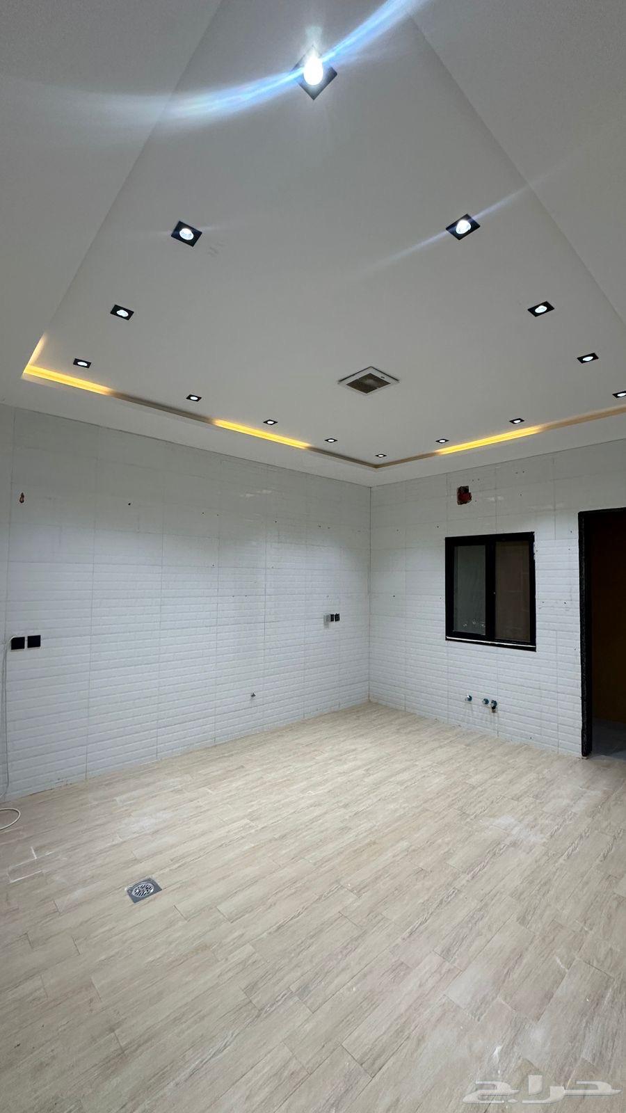 فيلا 9 غرف في الرمال 3