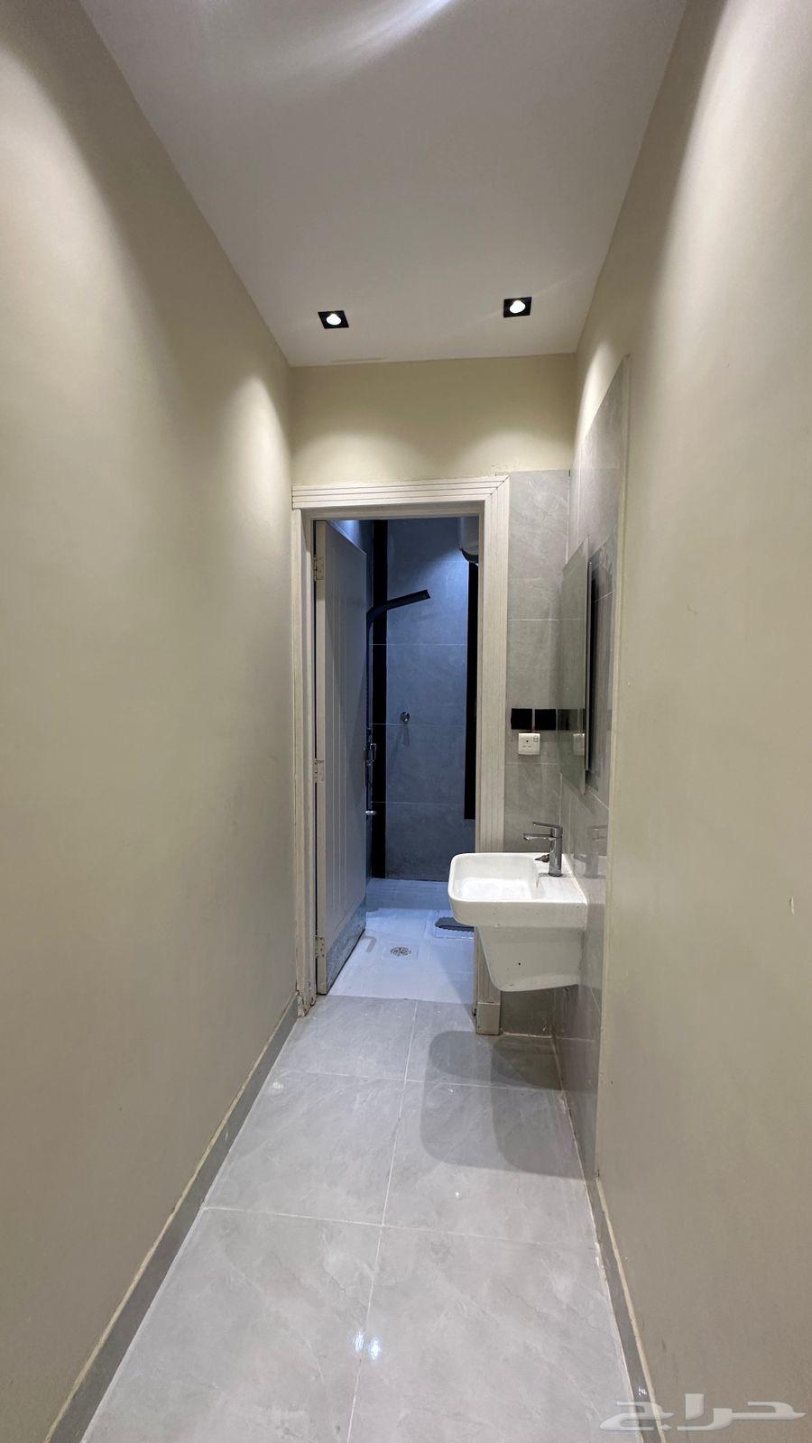 فيلا 9 غرف في الرمال 4