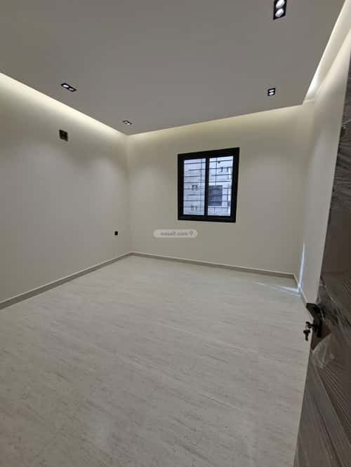 5 bedroom floor in Al Janadriyah 11