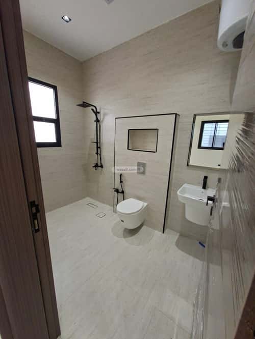 5 bedroom floor in Al Janadriyah 5