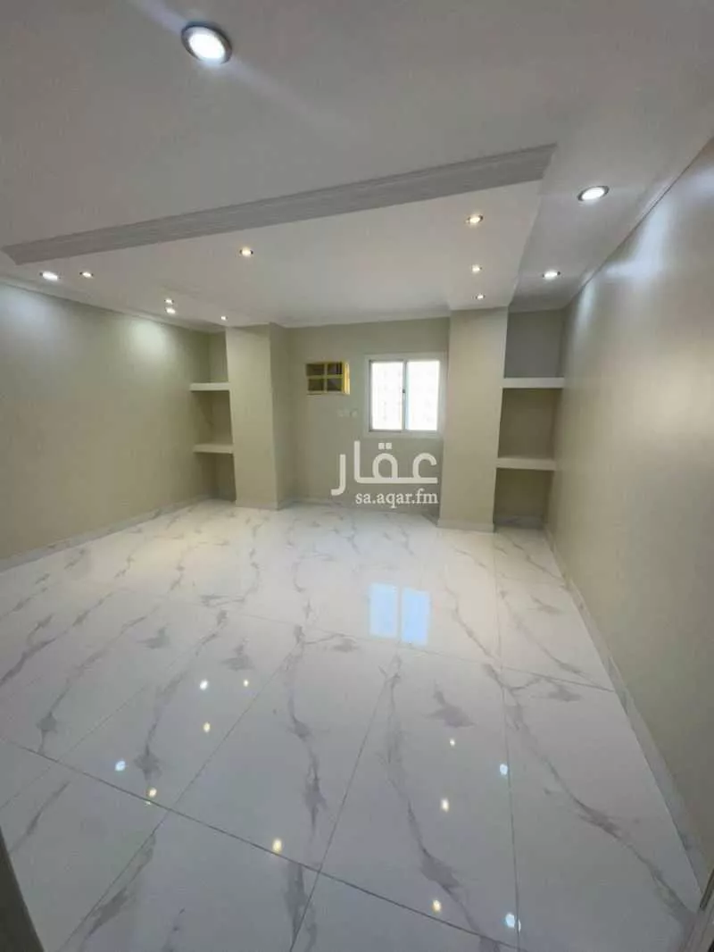 5 bedroom apartment in Al Rabwa 2