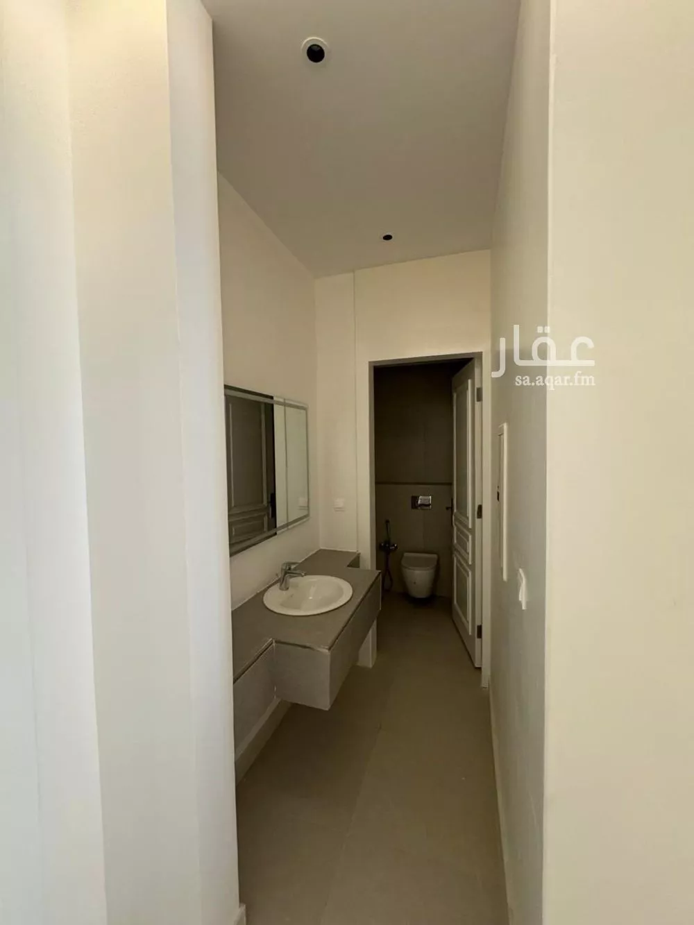 5 bedroom apartment in Irqah 7