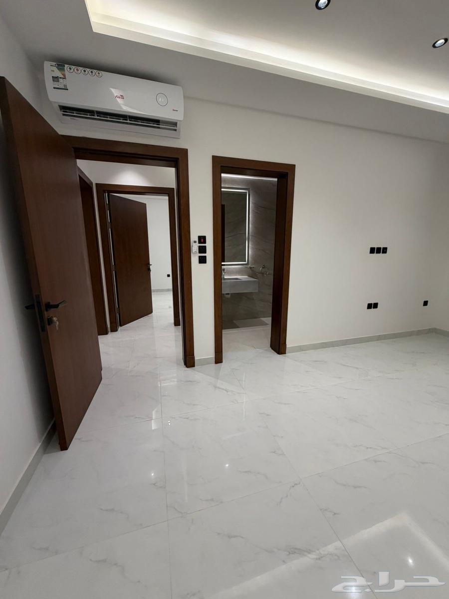 شقة 4 غرف في النهضة 2