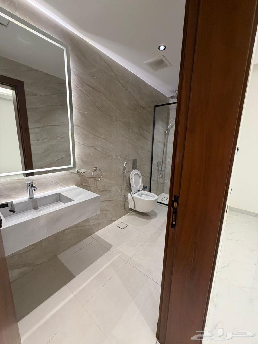 شقة 4 غرف في النهضة 3